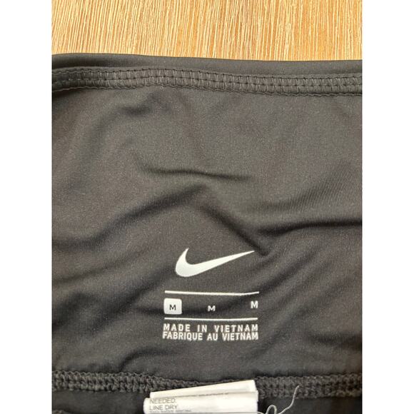 Nike Womens Athletic Shorts Size Medium - Picture 2 of 5